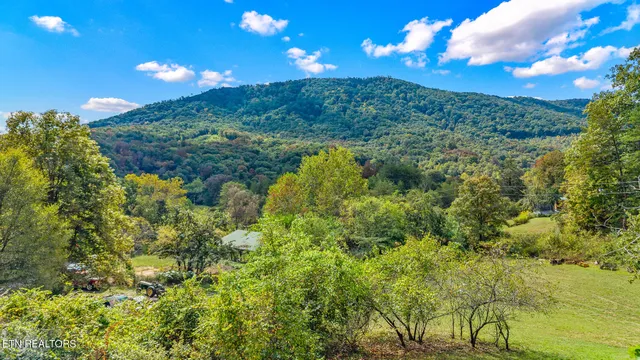 $399,900 | 137 County Road 468, Englewood, TN 37329