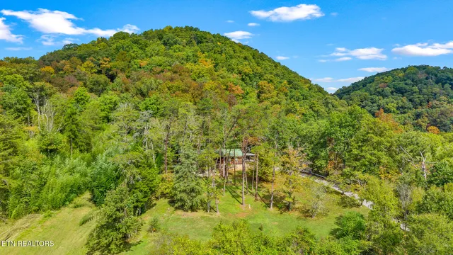 $399,900 | 137 County Road 468, Englewood, TN 37329