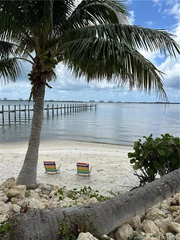 $4,750 | 4490 Northeast Indian River Drive, Jensen Beach, FL 34957