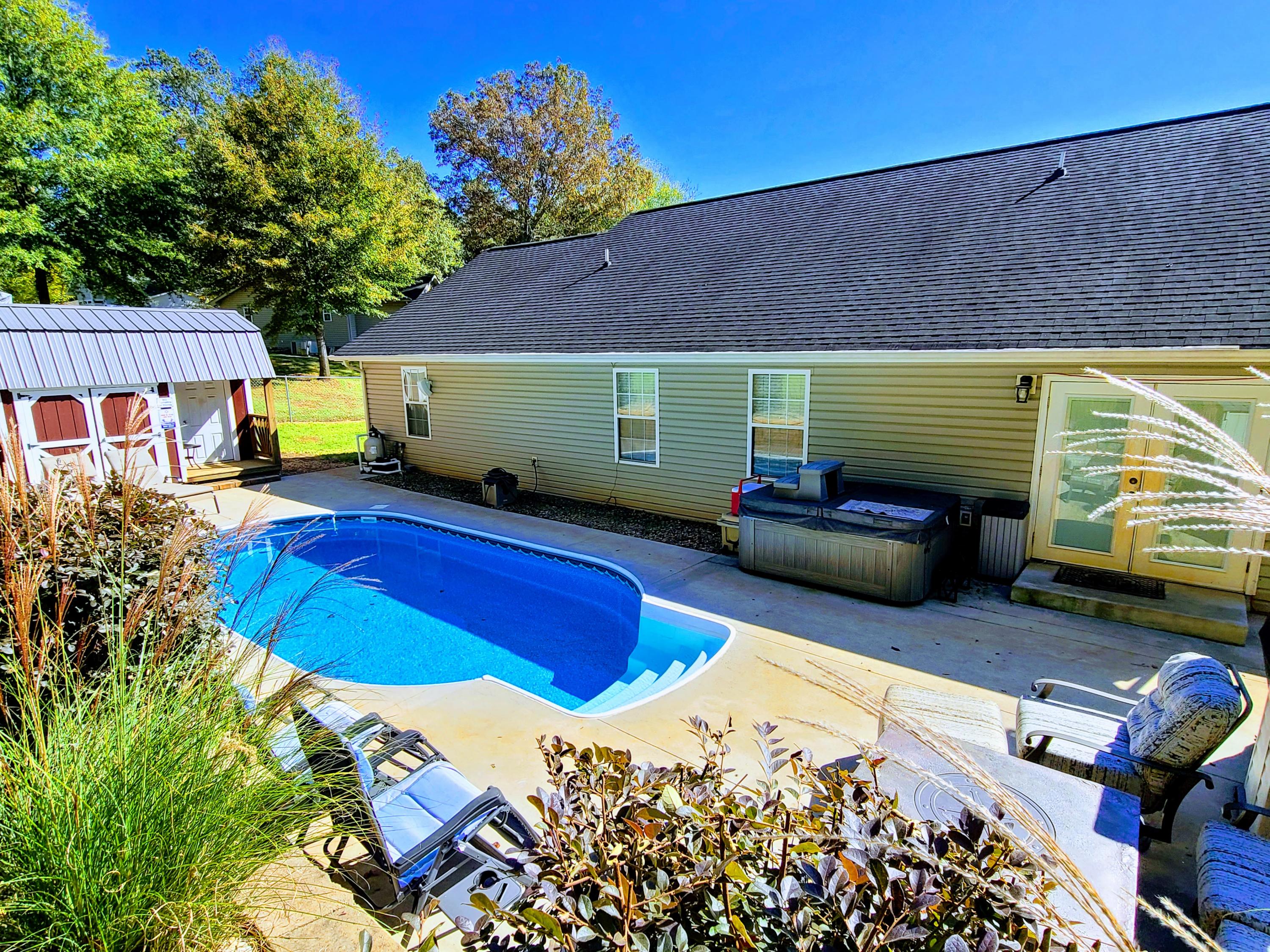 1592 Bluff Road Harriman, TN 37748 - Photo 20 of 39 Outdoor Entertaining