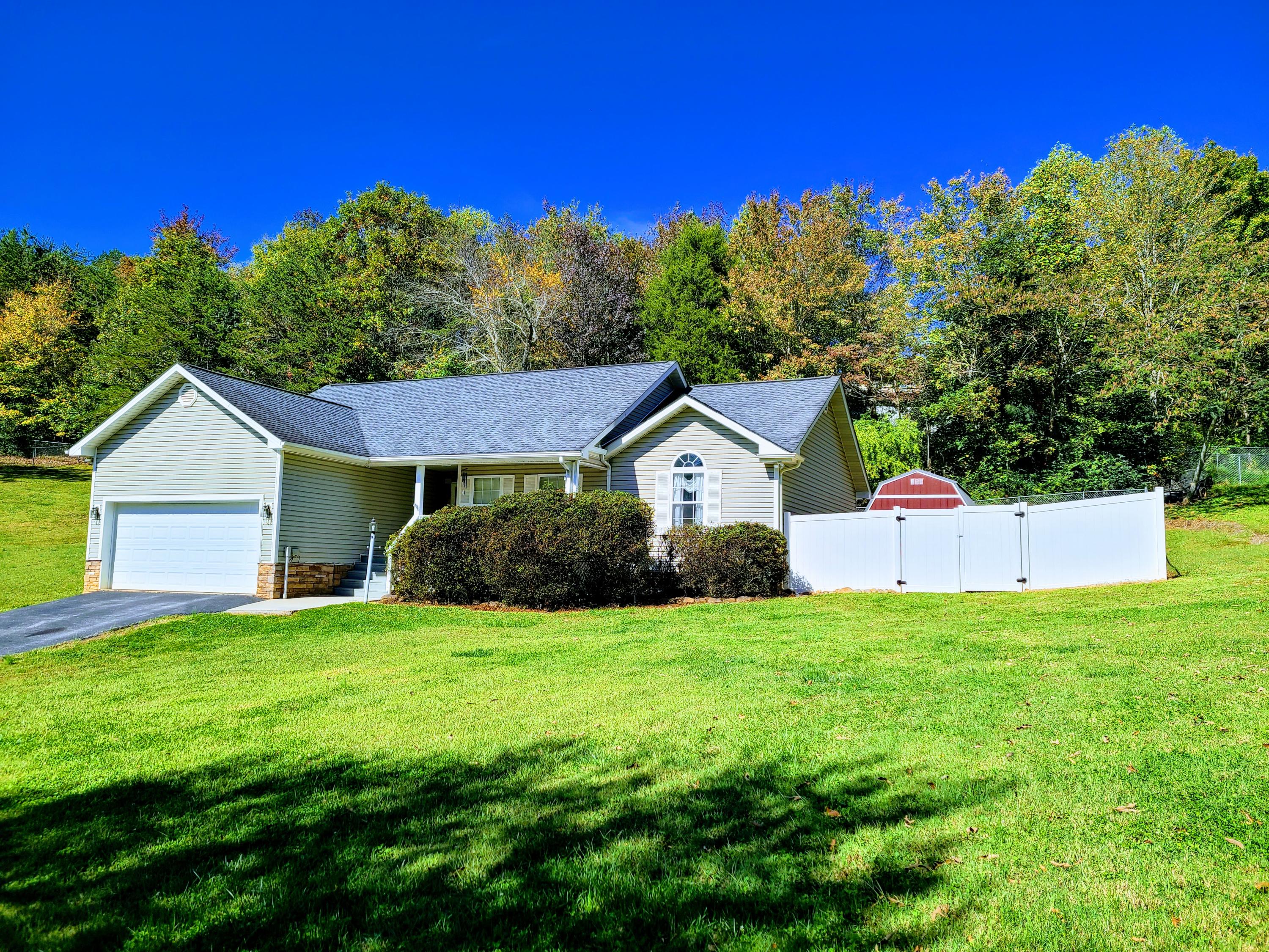 1592 Bluff Road Harriman, TN 37748 - Photo 30 of 39 20201014_141759