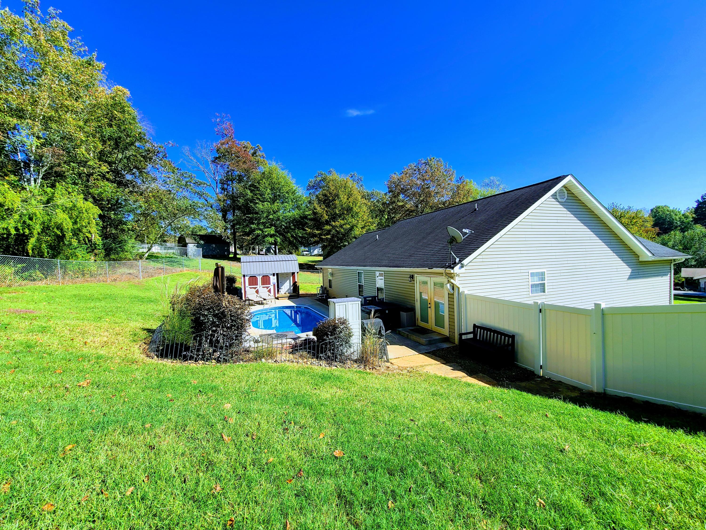 1592 Bluff Road Harriman, TN 37748 - Photo 39 of 39 Back Yard