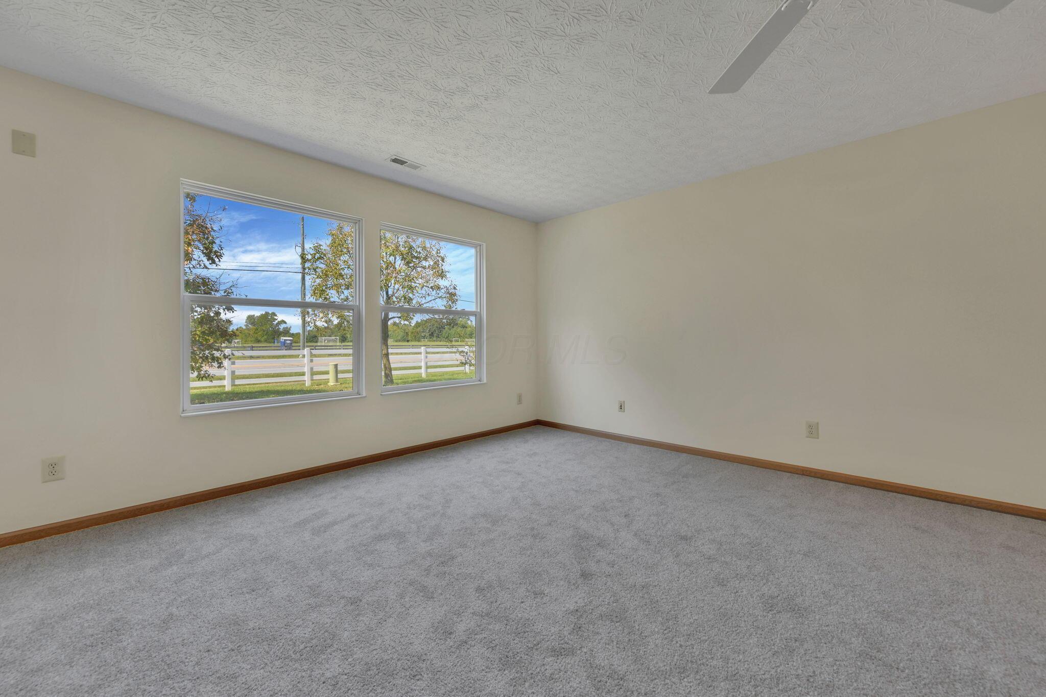 2117 Ripple Road Hilliard, OH 43026 - Photo 6 of 37 5-web-or-mls-DSC_4962