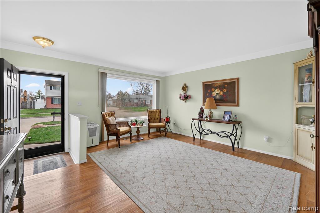 25046 Chestnut Street Taylor, MI 48180 - Photo 4 of 45