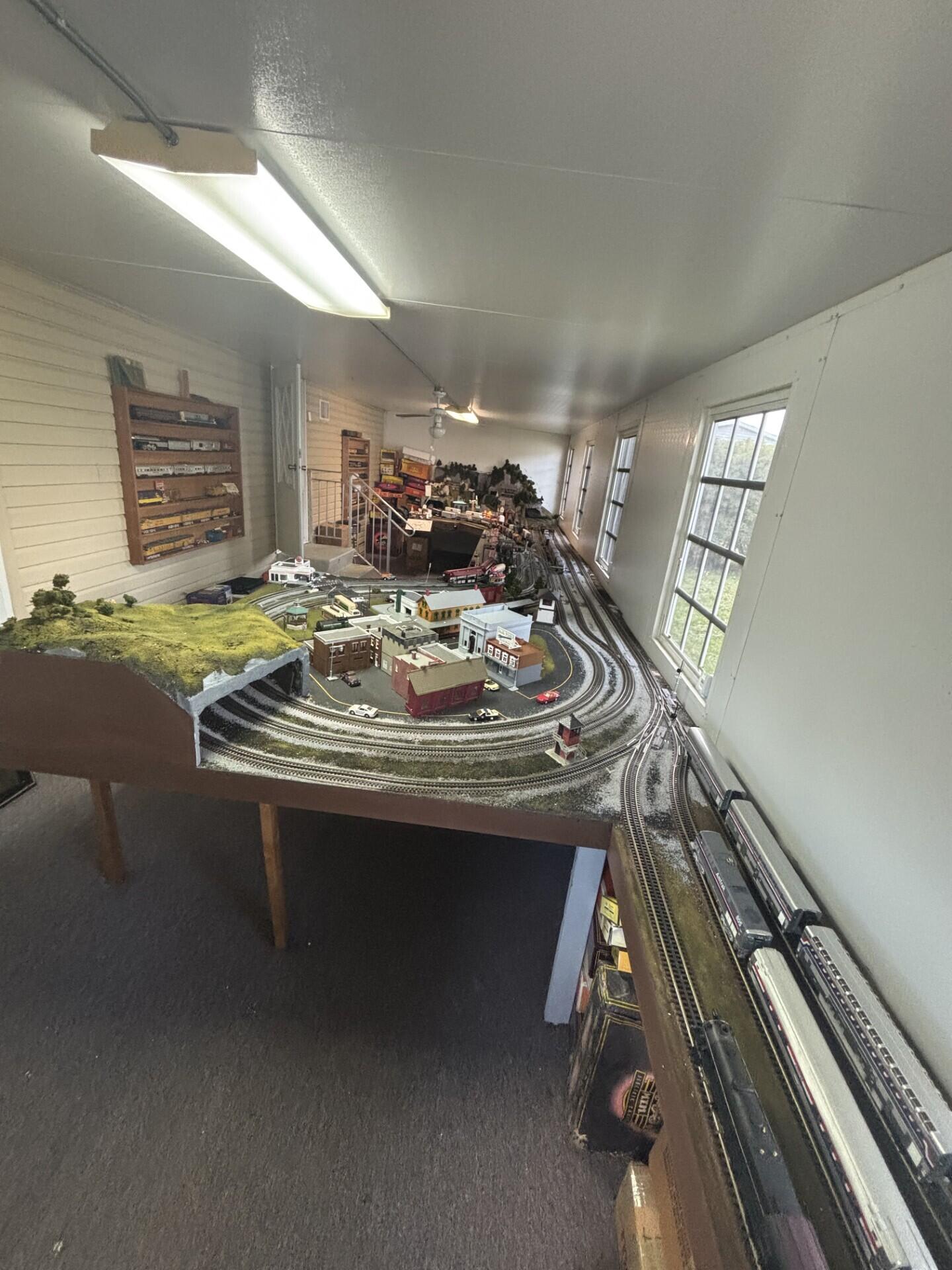 13281 Southwest 10th Manor Davie, FL 33325 - Photo 36 of 43 a view of a livingroom with furniture