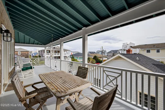 $2,980,000 | 4 Sandpiper Street, Unit B, Wrightsville Beach, NC 28480