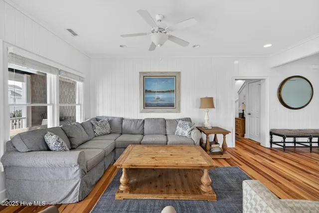 $2,980,000 | 4 Sandpiper Street, Unit B, Wrightsville Beach, NC 28480