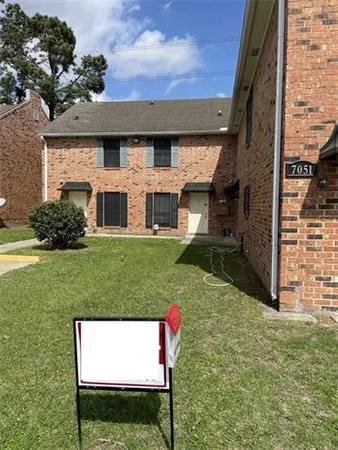 $495,000 | 7051 Perkins Pl Court, Baton Rouge, LA 70808