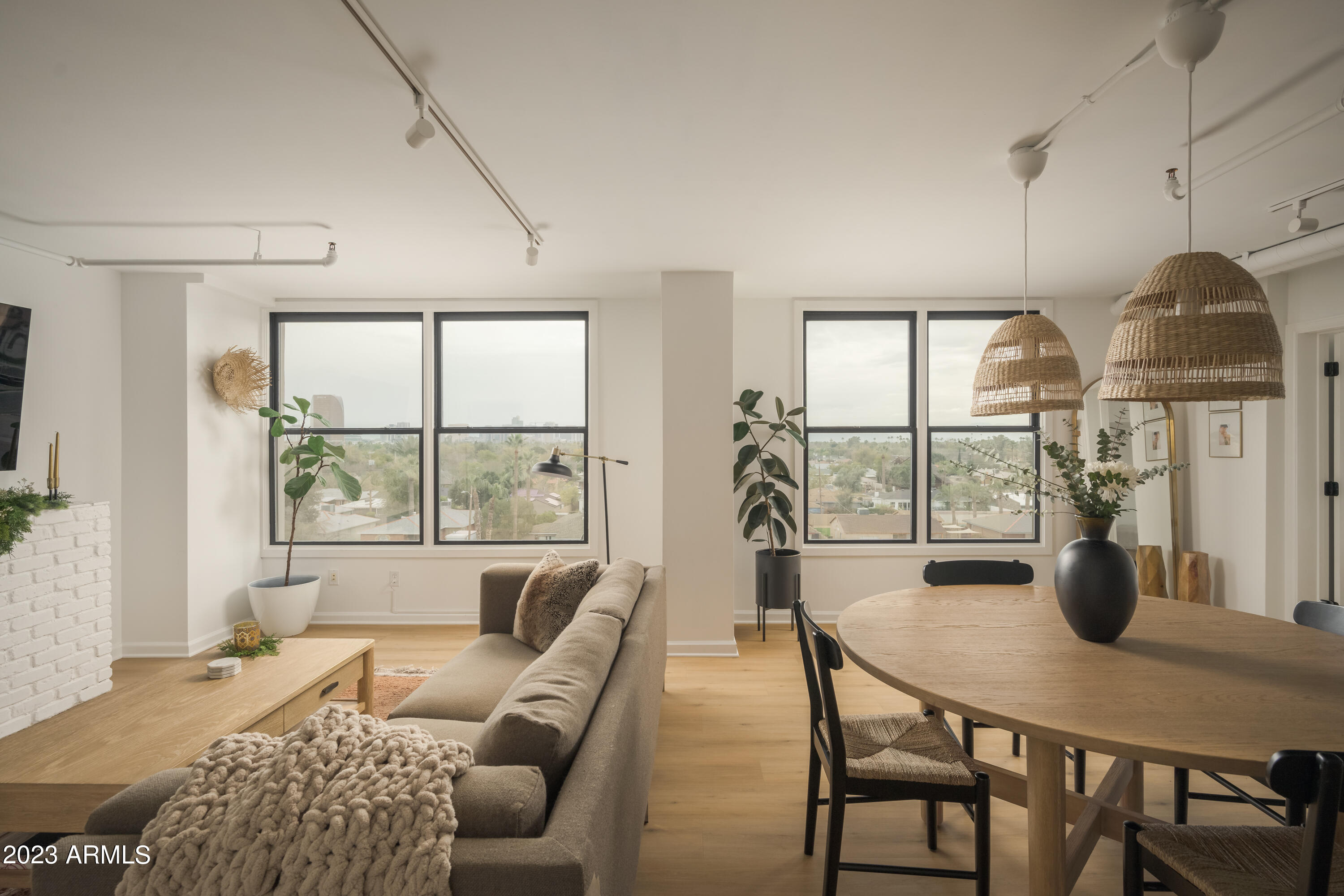 535 West Thomas Road, Unit 508 Phoenix, AZ 85013 - Photo 11 of 20 Open space with city views