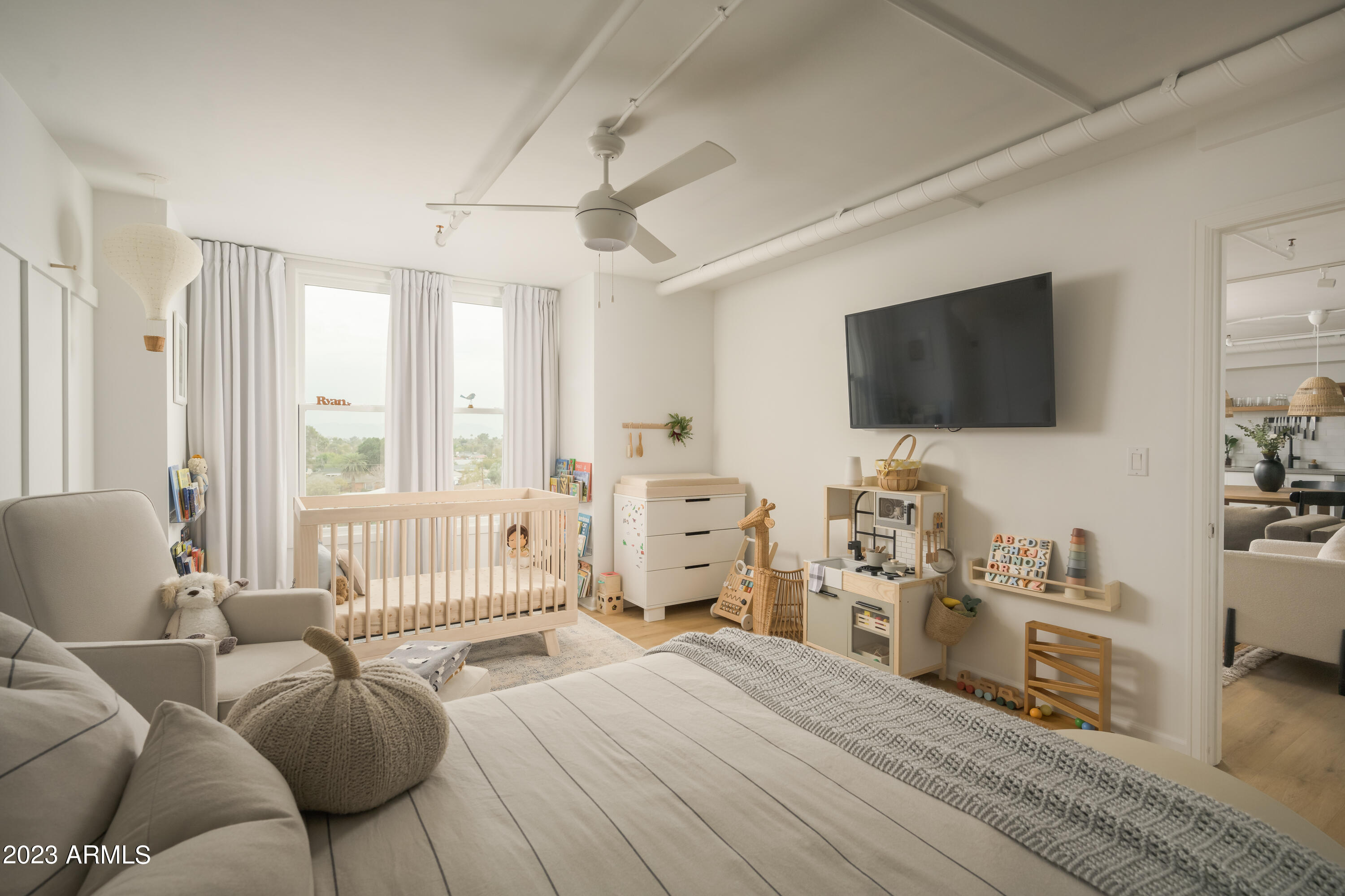 535 West Thomas Road, Unit 508 Phoenix, AZ 85013 - Photo 6 of 20 Bedroom 2