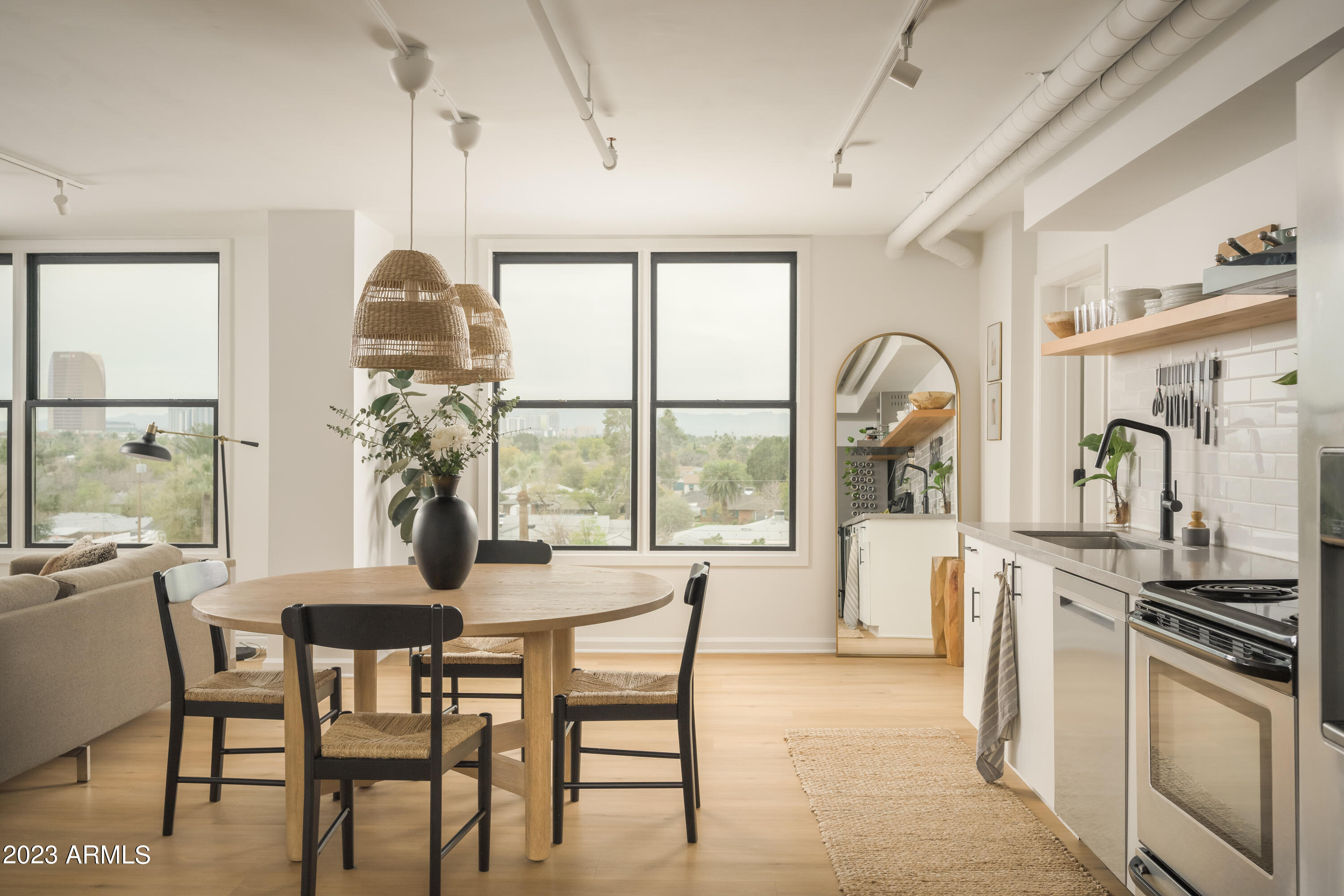535 West Thomas Road, Unit 508 Phoenix, AZ 85013 - Photo 9 of 20 Kitchen