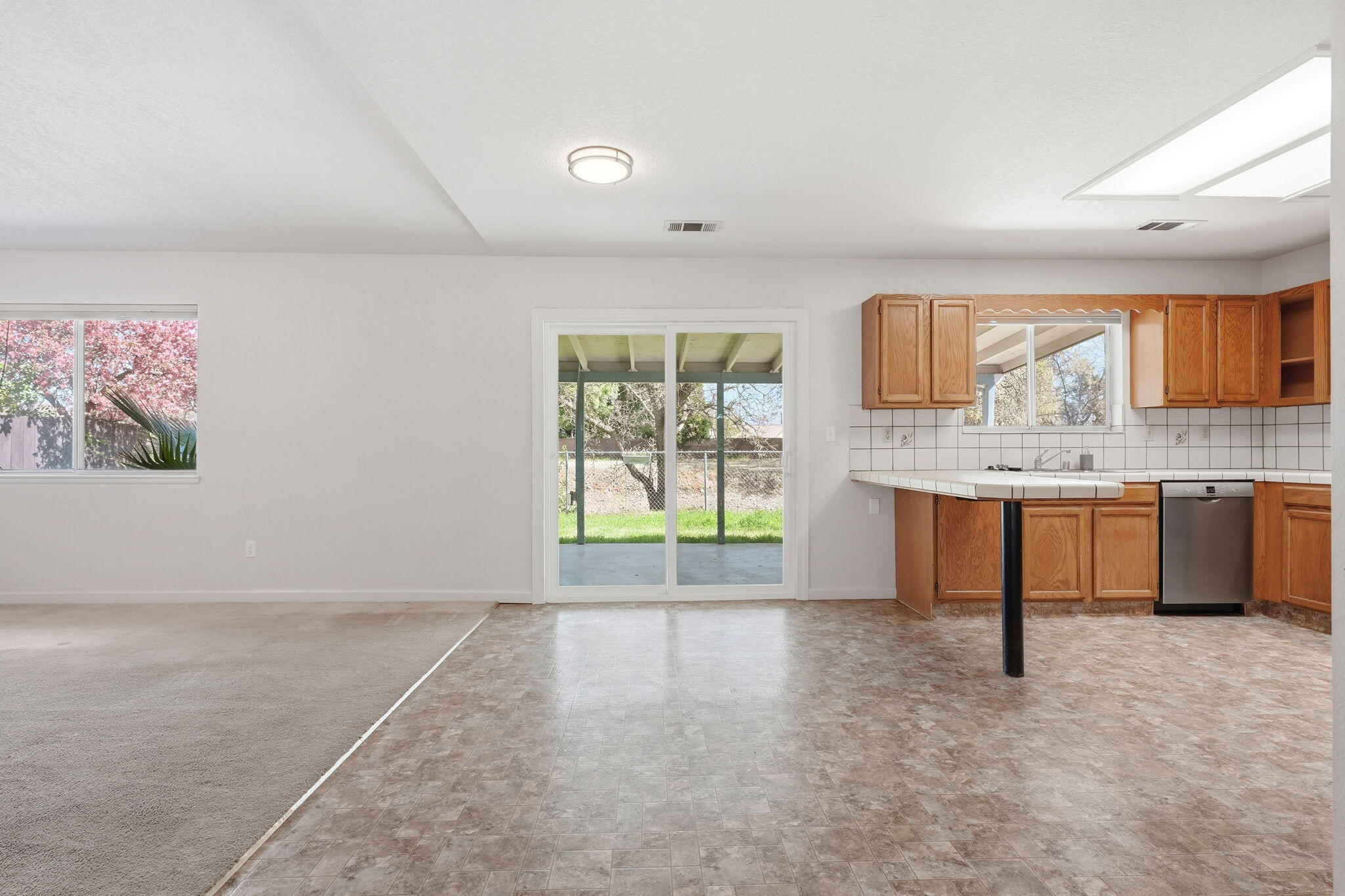 649 Lowe Street Redding, CA 96001 - Photo 5 of 21 11-web-or-mls-IMG-11