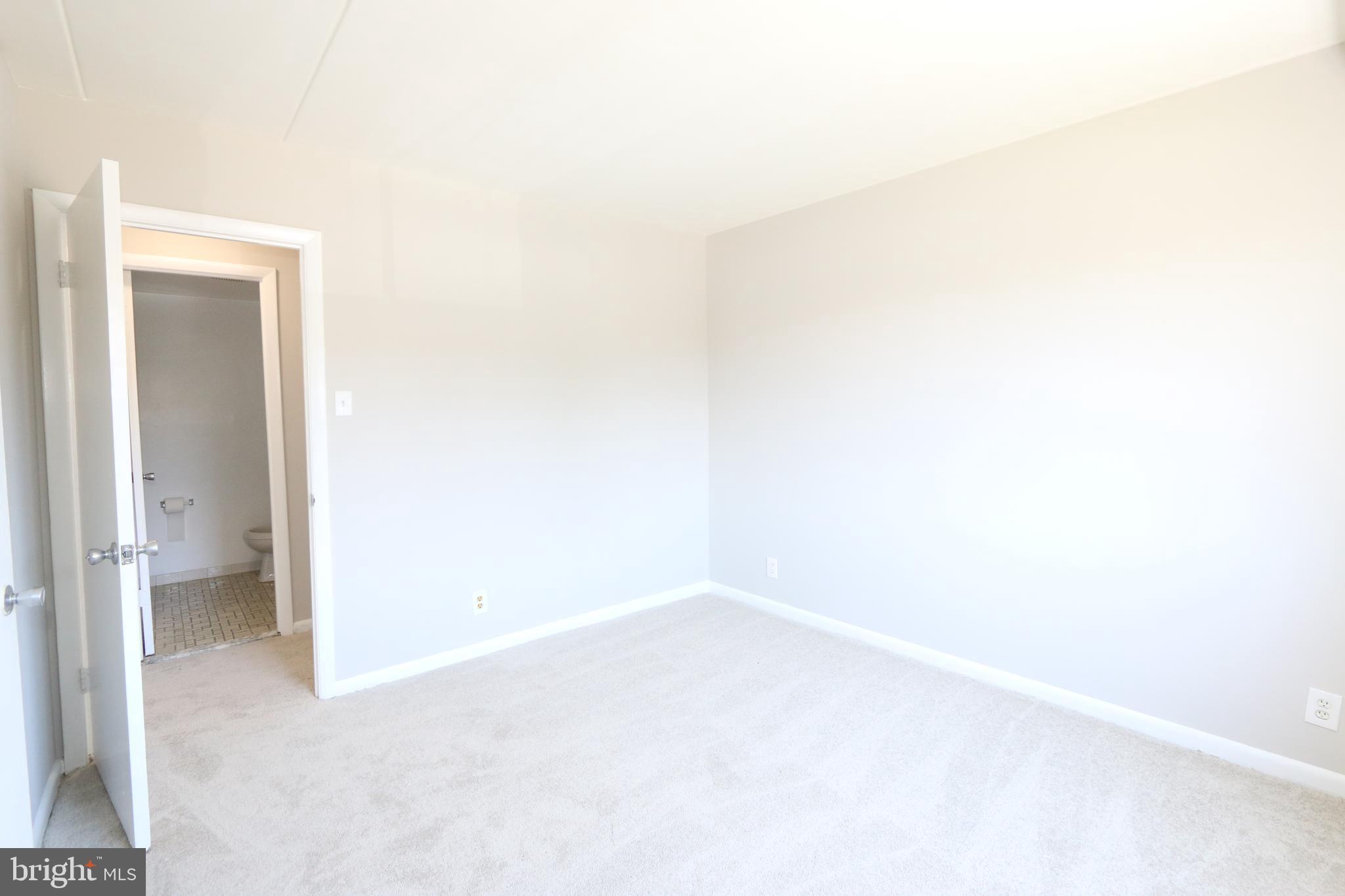 6280 Edsall Road, Unit 302 Alexandria, VA 22312 - Photo 24 of 35