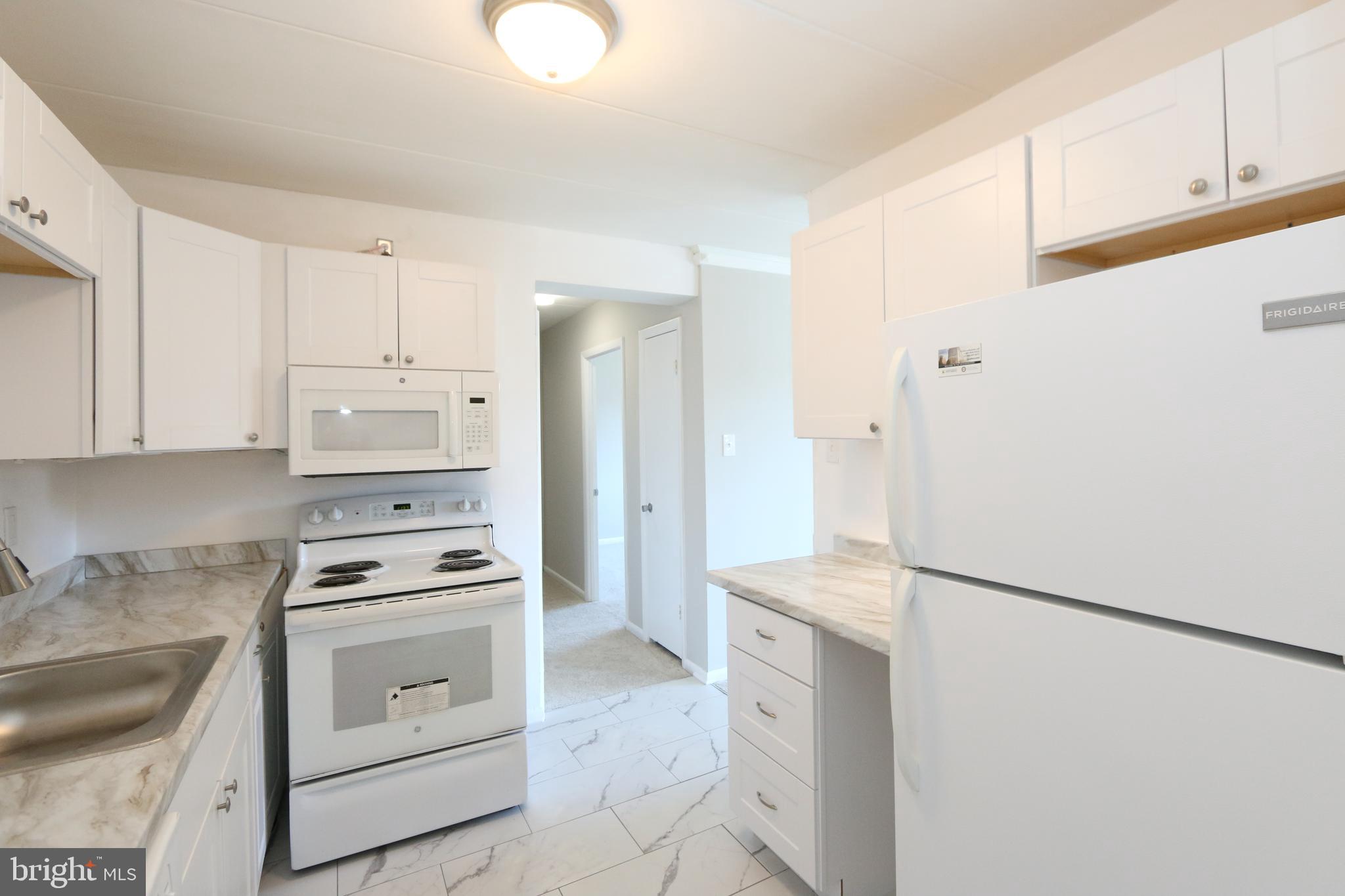 6280 Edsall Road, Unit 302 Alexandria, VA 22312 - Photo 8 of 35