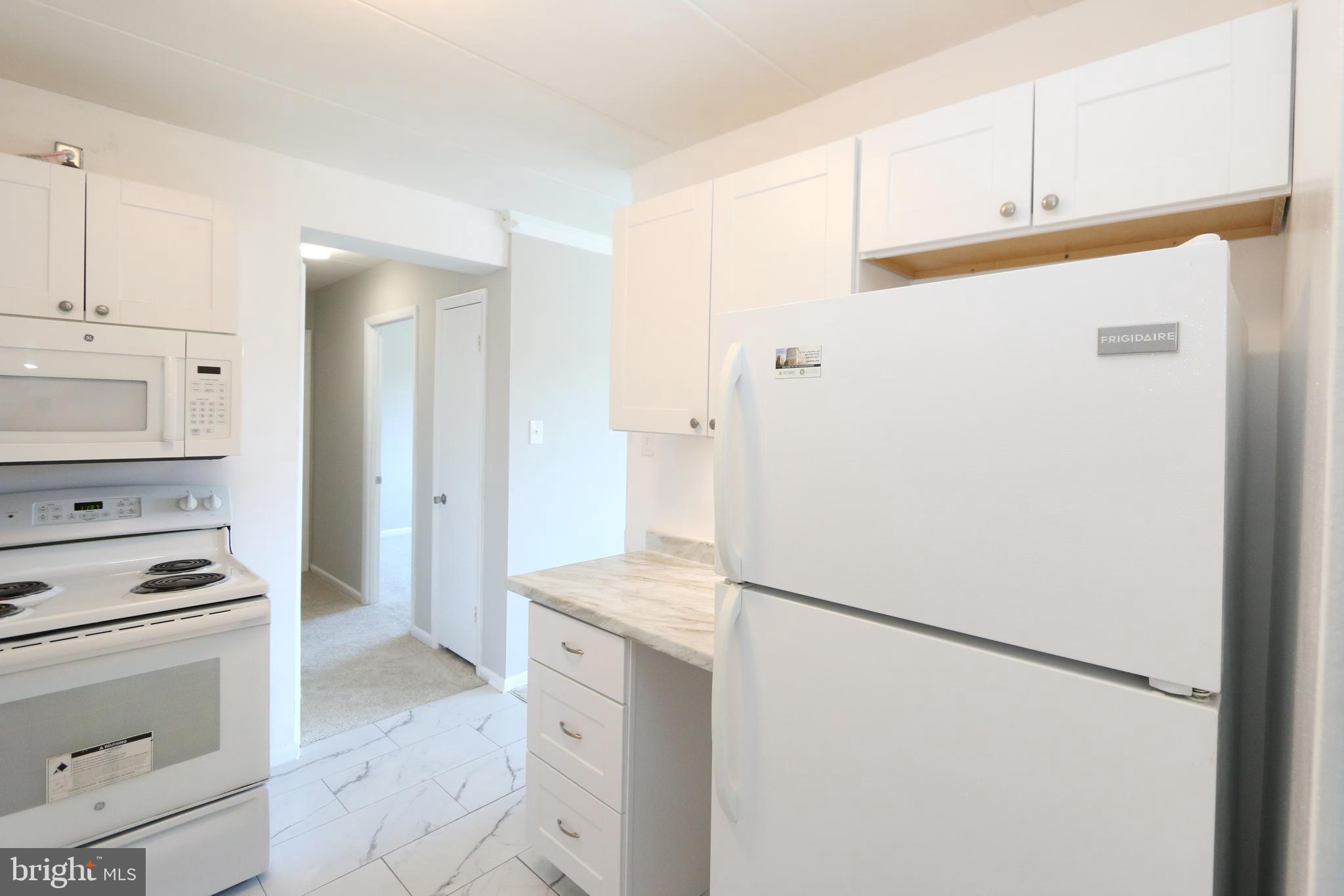 6280 Edsall Road, Unit 302 Alexandria, VA 22312 - Photo 9 of 35