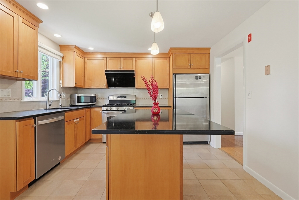 1 Tamworth Road Sharon, MA 02067 - Photo 15 of 31