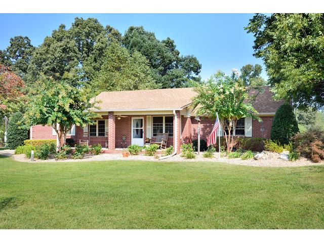 400 White Road Pulaski, TN 38478 - Photo 1 of 19