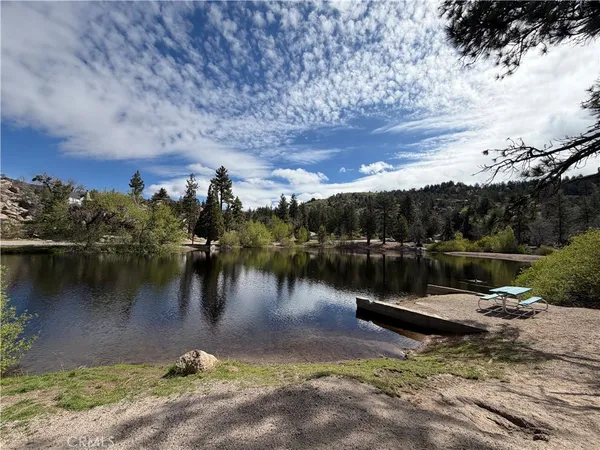 $349,999 | 33363 Bear Road, Running Springs, CA 92382