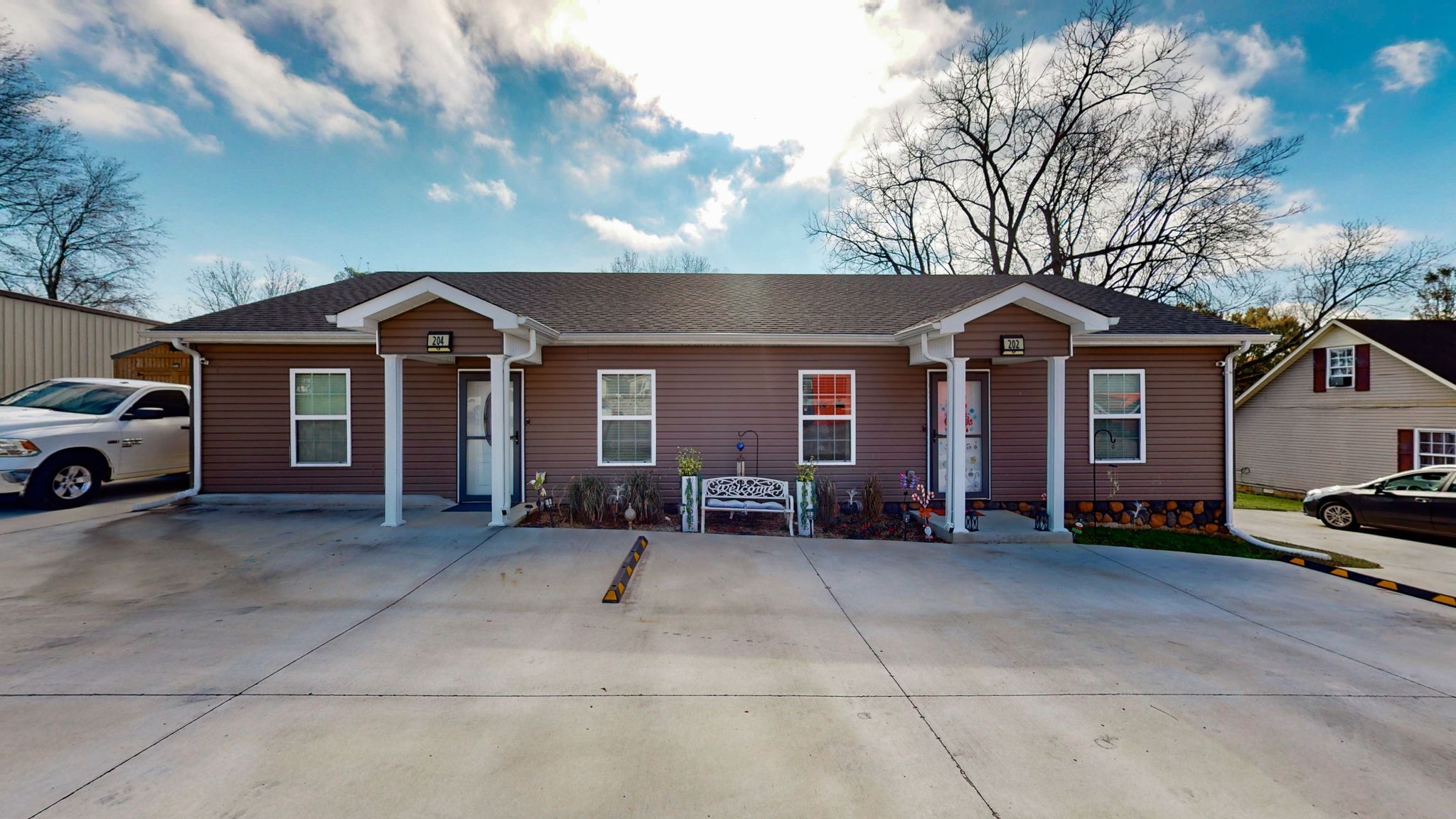 202 Elliott Way Decherd, TN 37324 - Photo 2 of 20