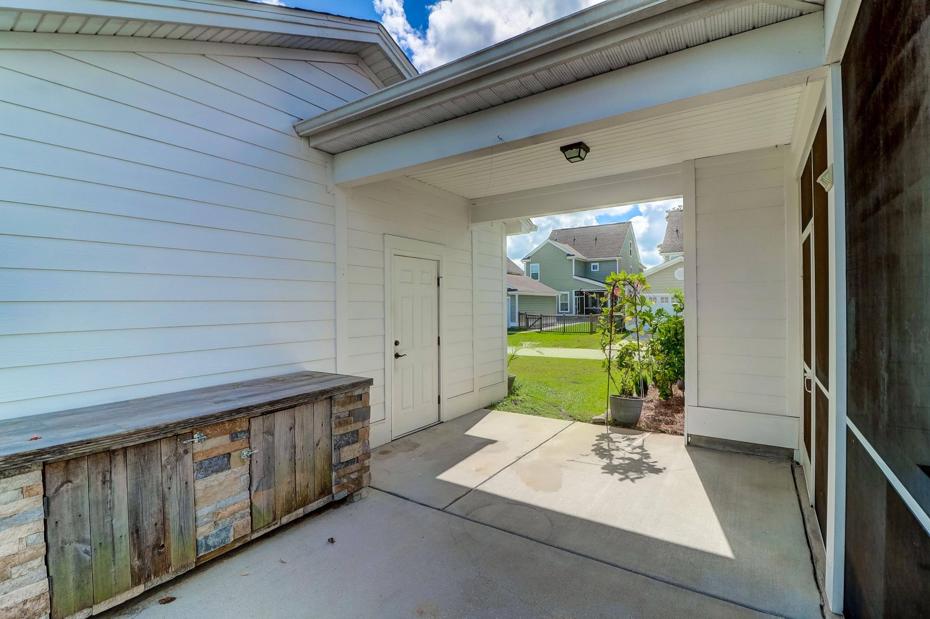 2927 Rutherford Way Charleston, SC 29414 - Photo 14 of 33 53