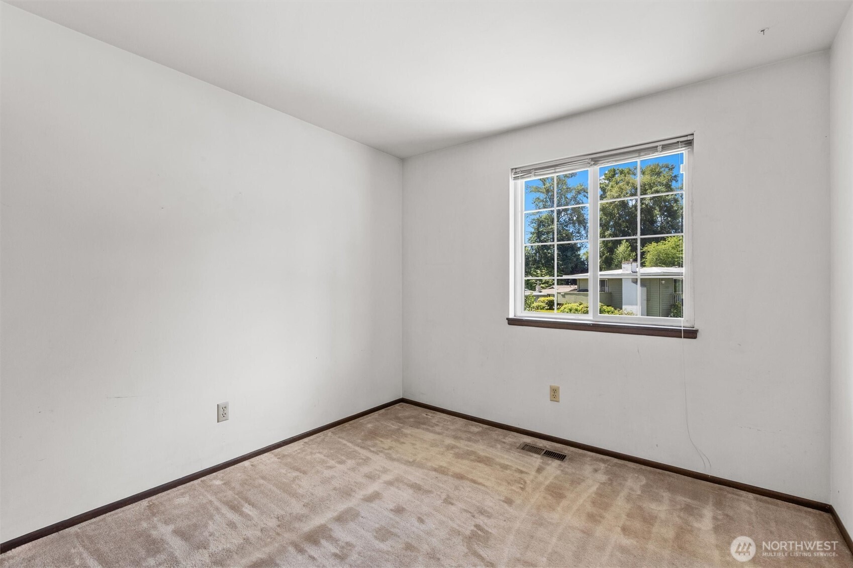 14906 110th Avenue Northeast Bothell, WA 98011 - Photo 21 of 40