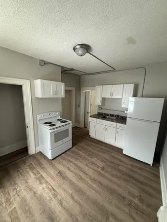 $1,450 | 524 Sunapee Street, Unit 3, Newport, NH 03773