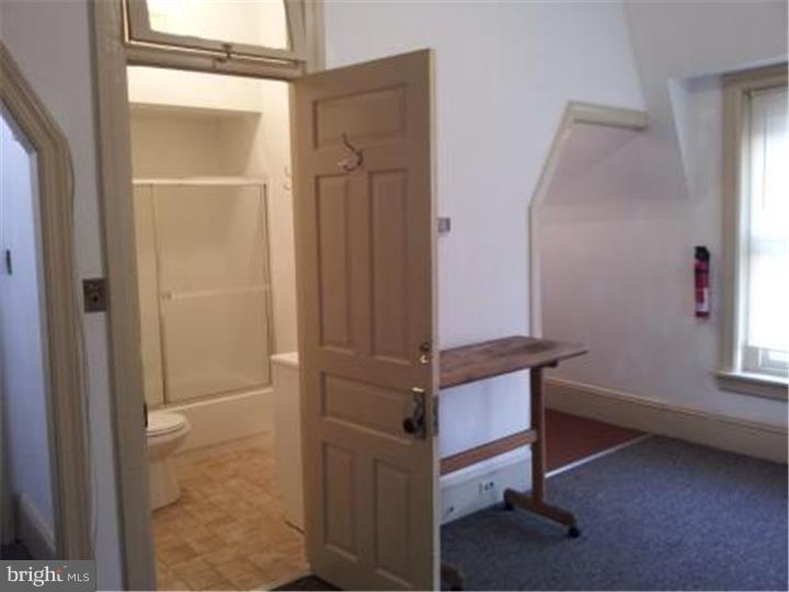 421 East High Street, Unit 3 Pottstown, PA 19464 - Photo 15 of 20