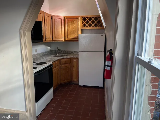 $900 | 421 East High Street, Unit 3, Pottstown, PA 19464