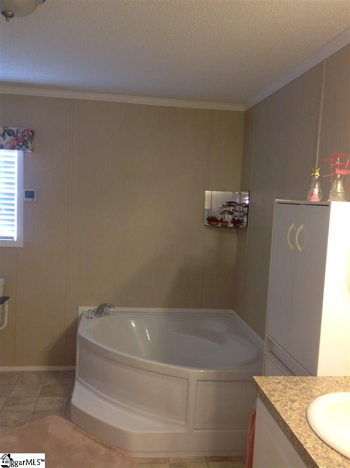 435 Hunt Road Easley, SC 29642 - Photo 10 of 22 Gallery Image 10