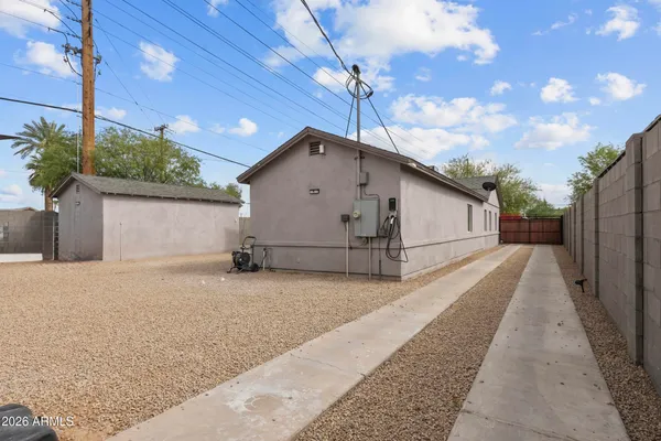 $489,000 | 2302 West Orange Drive, Phoenix, AZ 85015