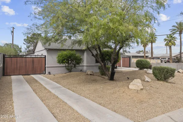 $489,000 | 2302 West Orange Drive, Phoenix, AZ 85015