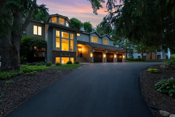 $1,195,000 | 7708 Stonewood Court, Edina, MN 55439