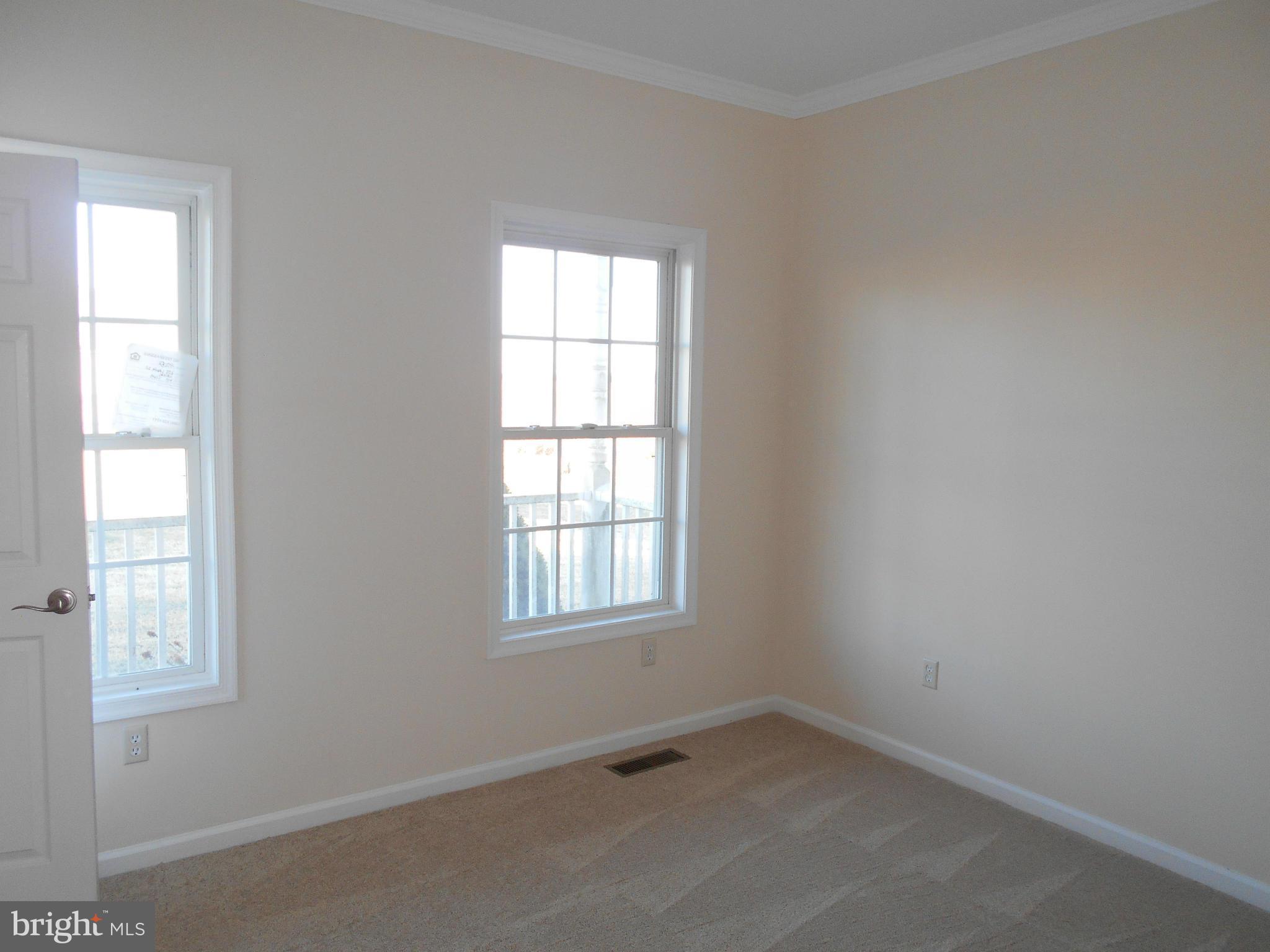 6103 Wanda Road Hurlock, MD 21643 - Photo 4 of 27 Living Room