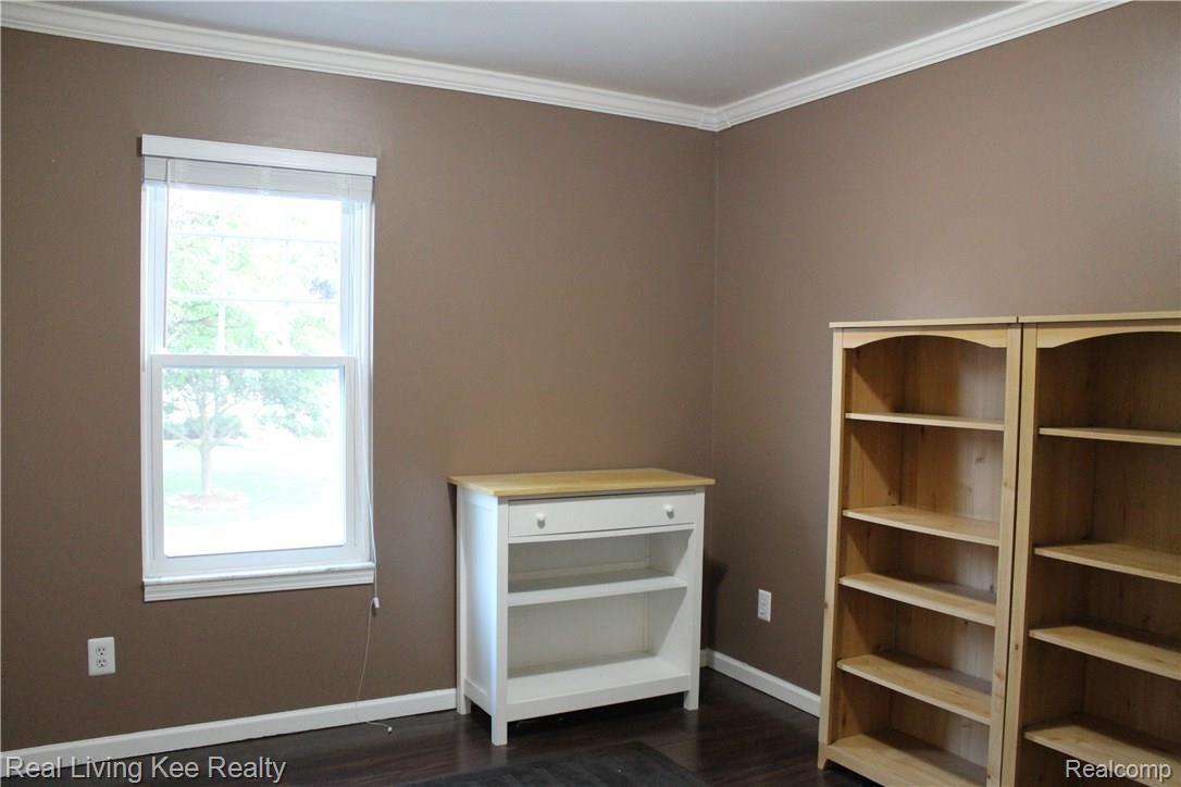 295 Whitney Drive Rochester, MI 48307 - Photo 27 of 42 IMG_5175.jpg
