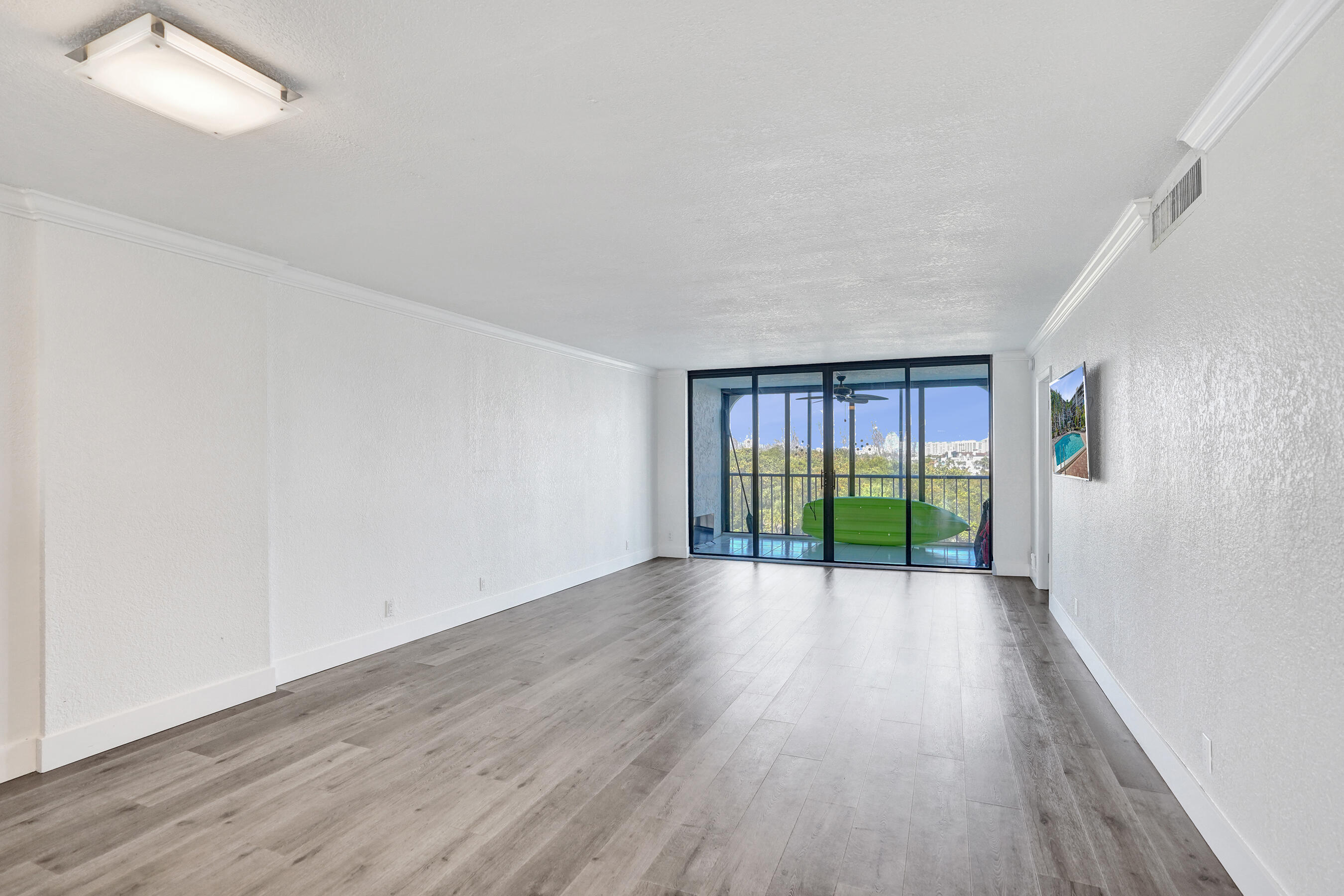 1631 Riverview Road, Unit 507 Deerfield Beach, FL 33441 - Photo 5 of 25 DSC01403