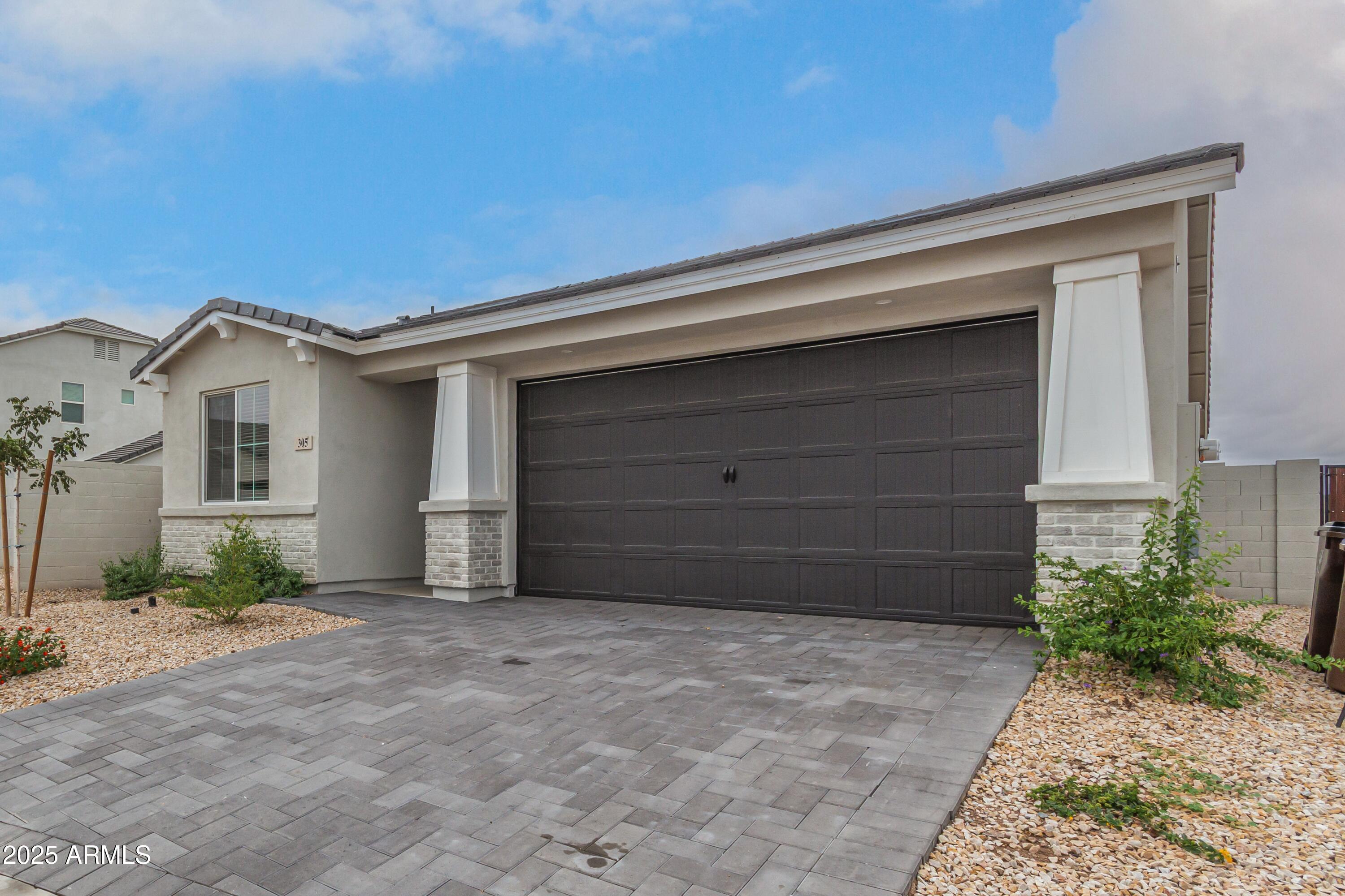 305 East Leland Road San Tan Valley, AZ 85140 - Photo 2 of 29 04 Leland