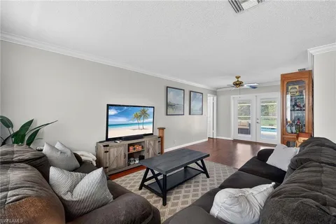 $429,000 | 2333 Dover Avenue, Fort Myers, FL 33907