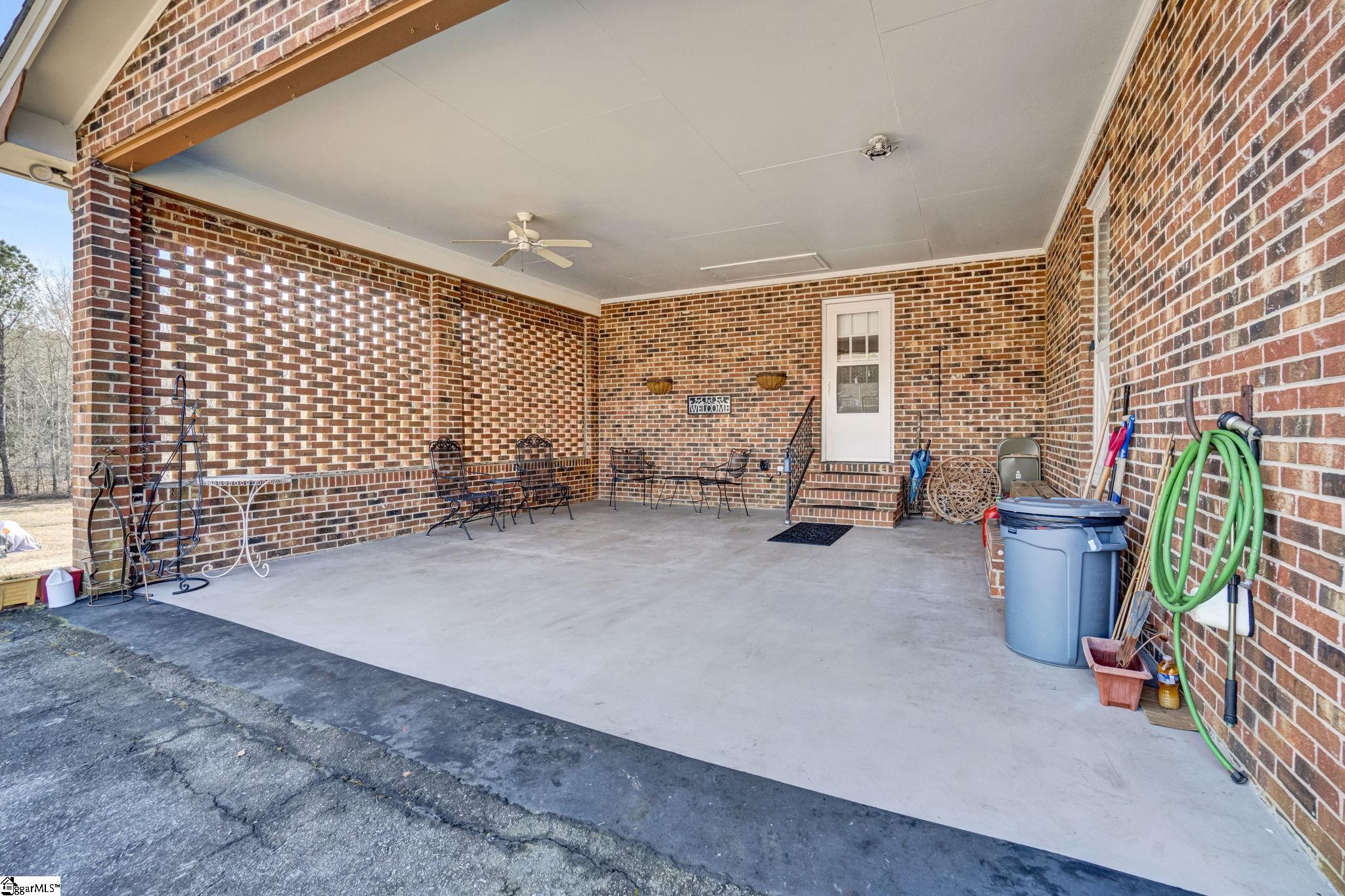 133 Old Liberty Pickens Road Pickens, SC 29671 - Photo 4 of 49