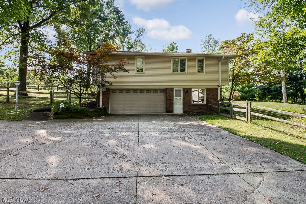 2370 River Road Willoughby, OH 44094 - Photo 2 of 35