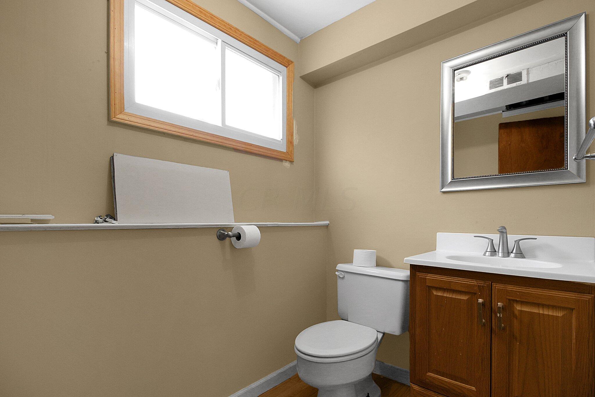 1148 Lockwood Road Columbus, OH 43227 - Photo 21 of 26 Half Bath