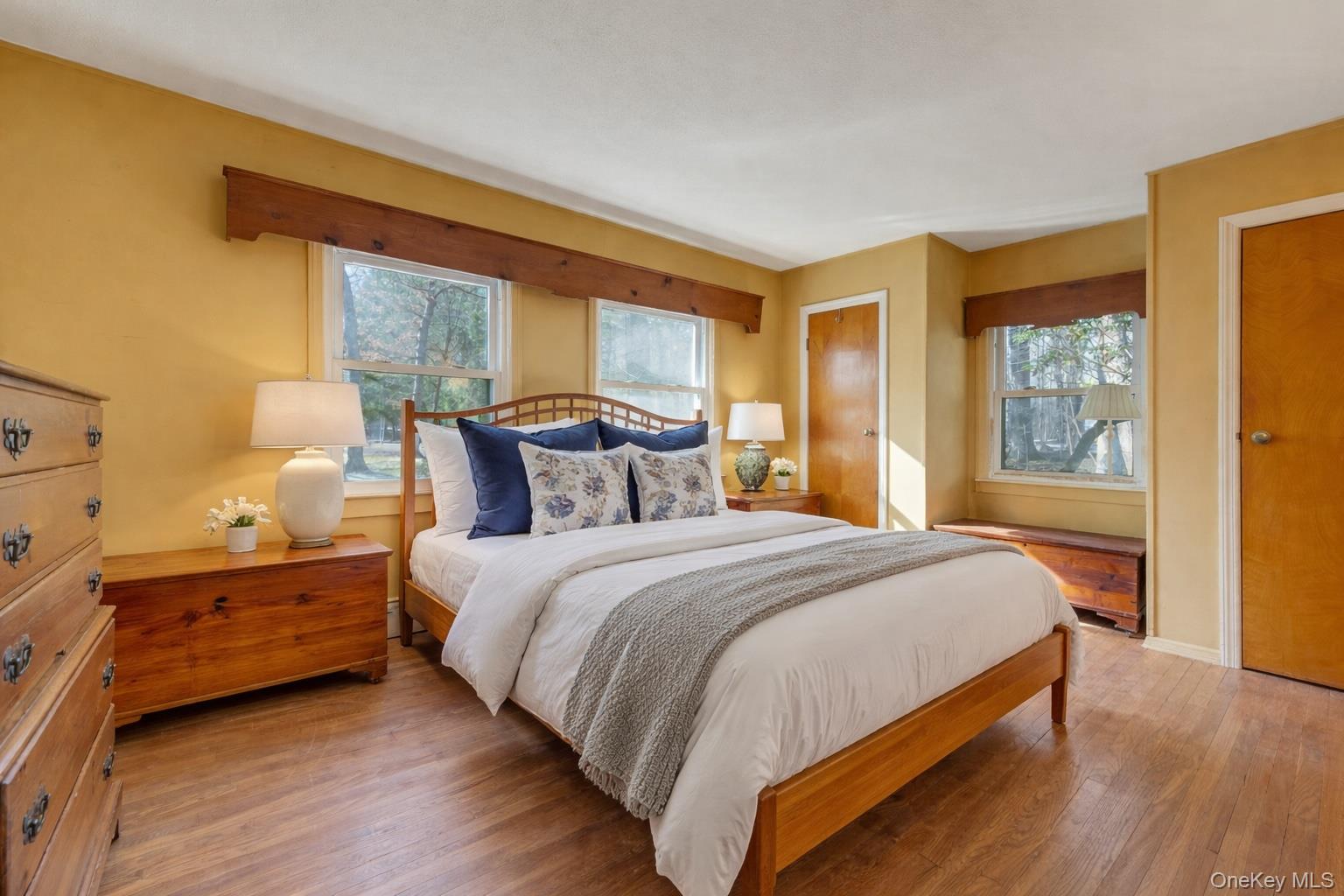 16 Young Road Katonah, NY 10536 - Photo 13 of 26 First floor Bedroom has an en suite bathroom. Virtually staged.