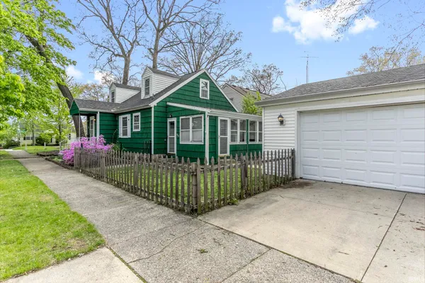 $213,000 | 801 Webster Street, Mishawaka, IN 46545