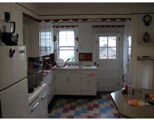 117 Rawson Road Quincy, MA 02170 - Photo 5 of 9 Gallery Image 5