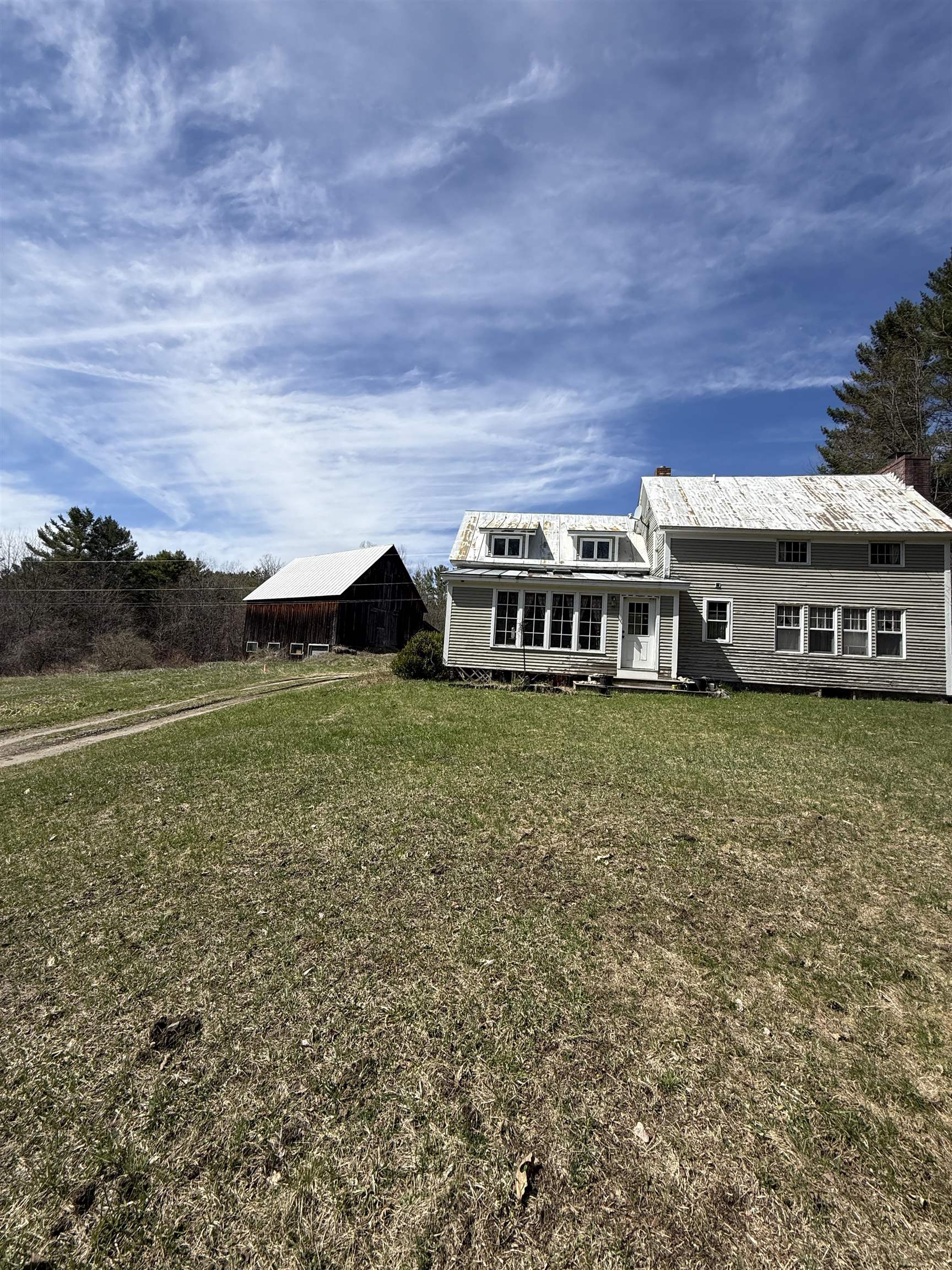 137 Foundry Road Tunbridge, VT 05077 - Photo 1 of 30