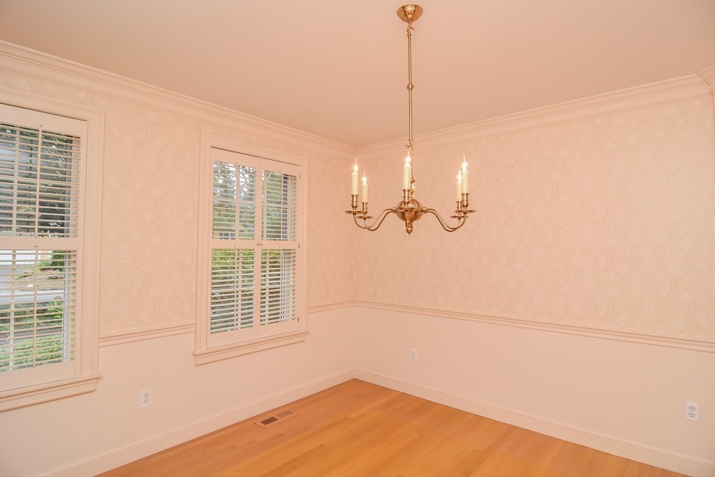 5 Vine Brook Road Lexington, MA 02421 - Photo 4 of 30