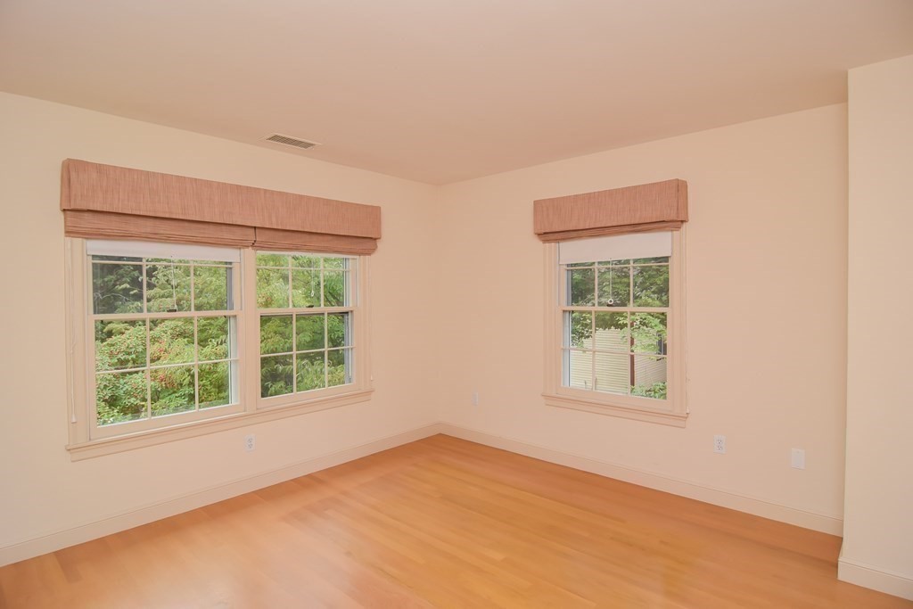 5 Vine Brook Road Lexington, MA 02421 - Photo 8 of 30