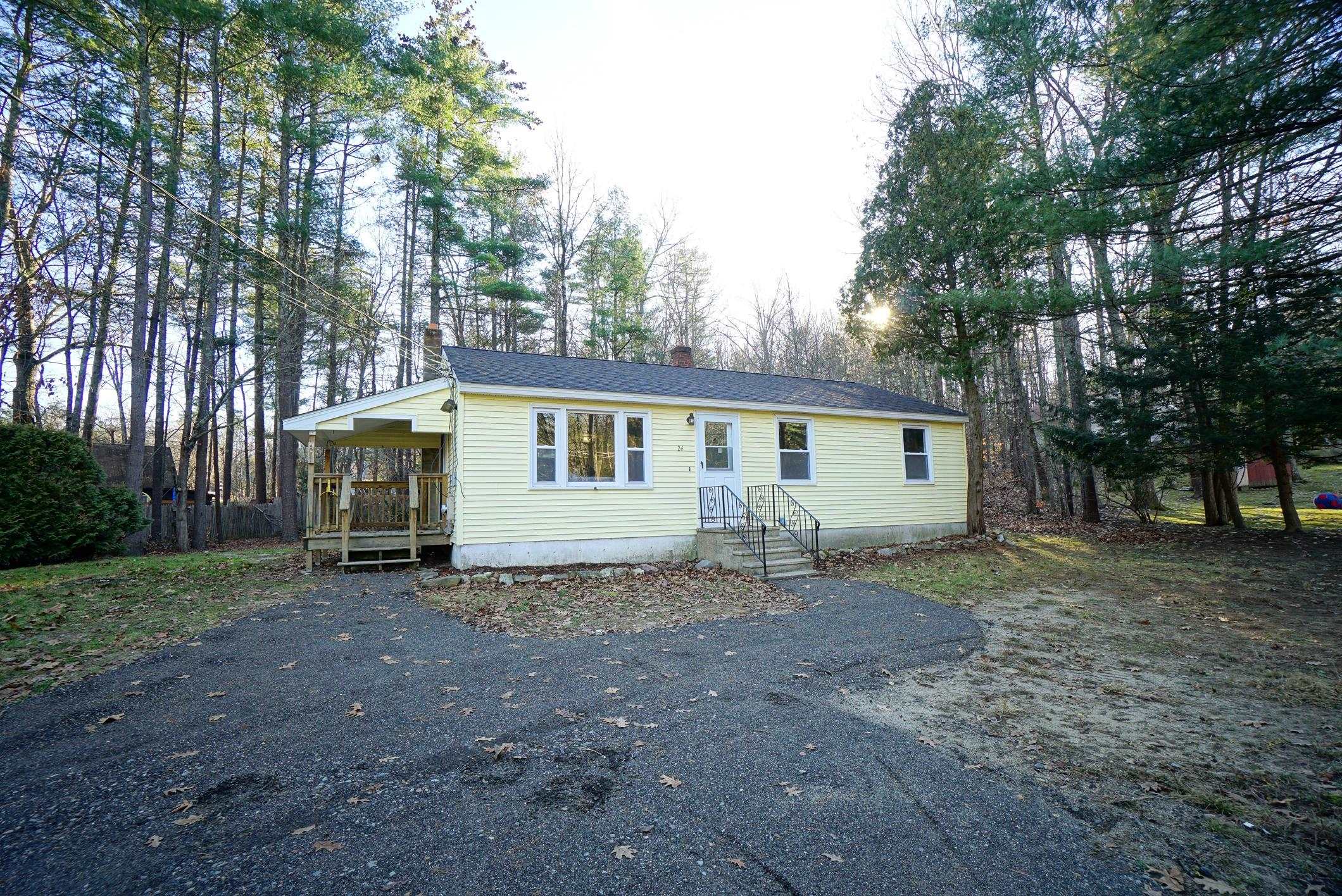 24 S Road Fremont, NH 03044 - Photo 13 of 31
