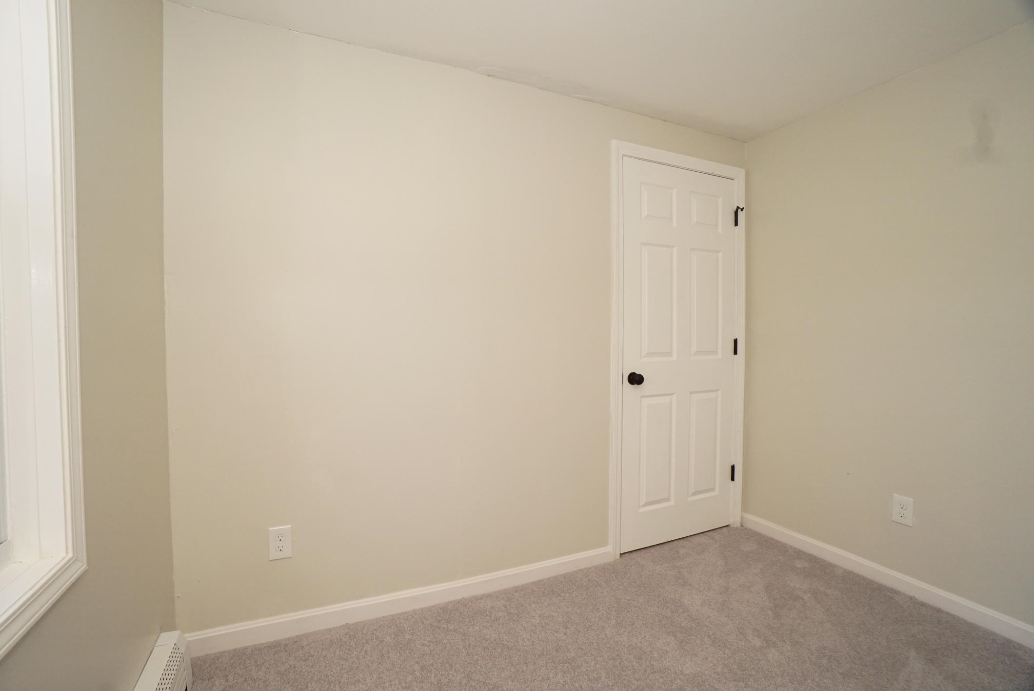 24 S Road Fremont, NH 03044 - Photo 14 of 31