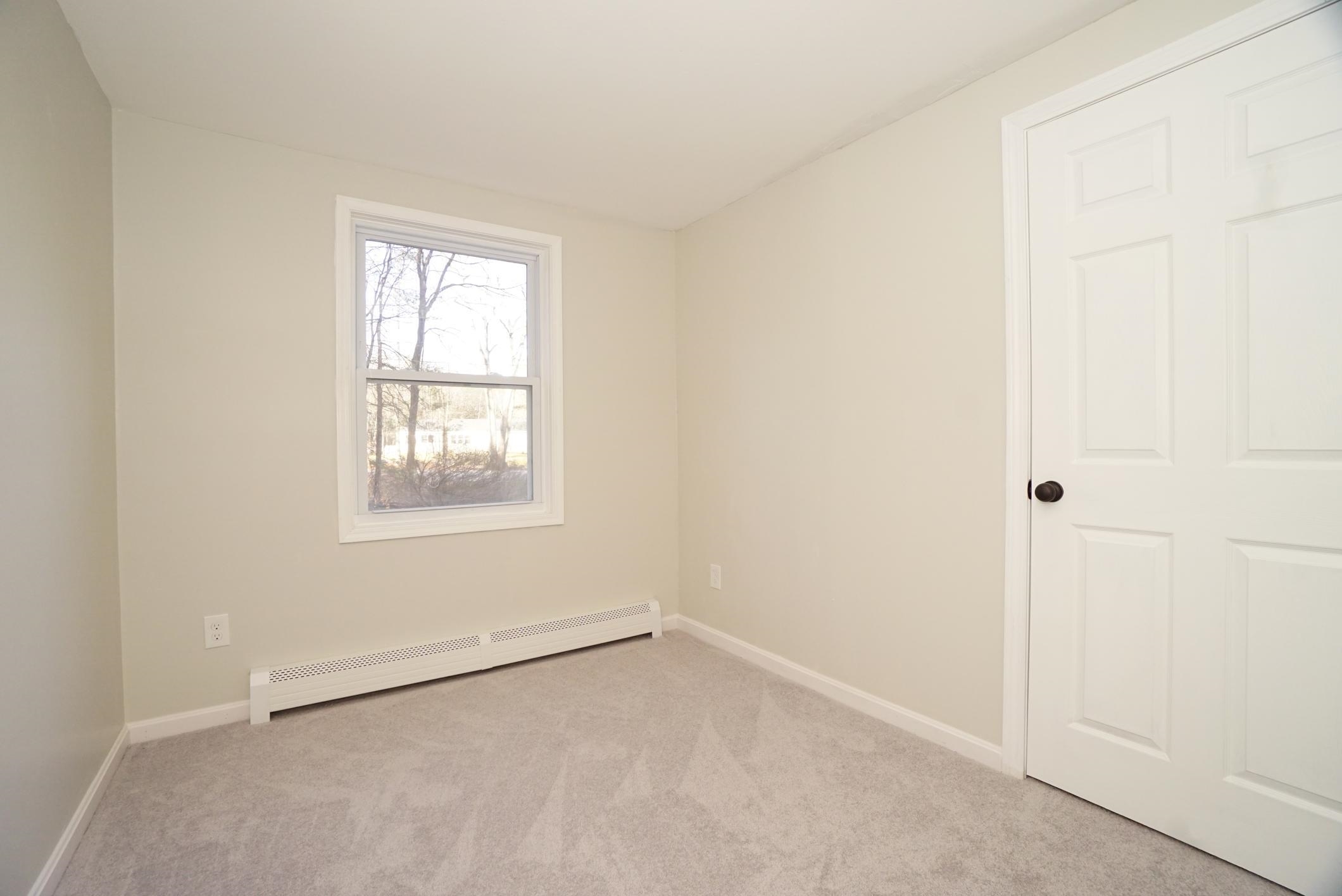 24 S Road Fremont, NH 03044 - Photo 19 of 31