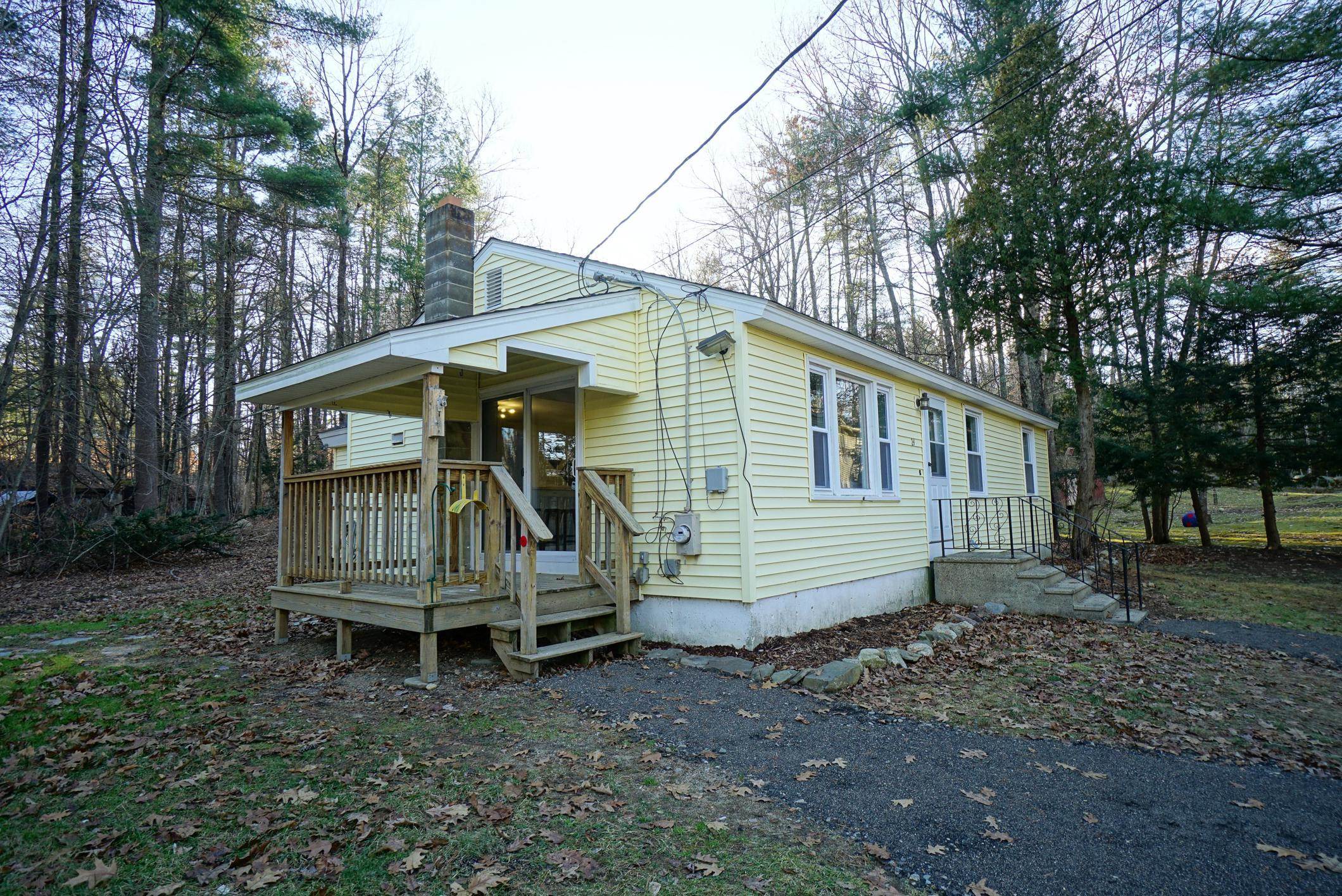 24 S Road Fremont, NH 03044 - Photo 23 of 31